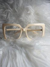 Load image into Gallery viewer, Betty Sunnies
