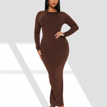 Load image into Gallery viewer, Fallin’ Maxi Dress
