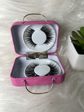 Load image into Gallery viewer, Faux Mink Lashes
