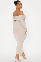 Load image into Gallery viewer, Starlit Silhouette Midi Dress
