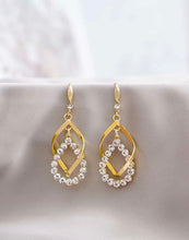 Load image into Gallery viewer, Small Rhinestone Water Drop Earrings
